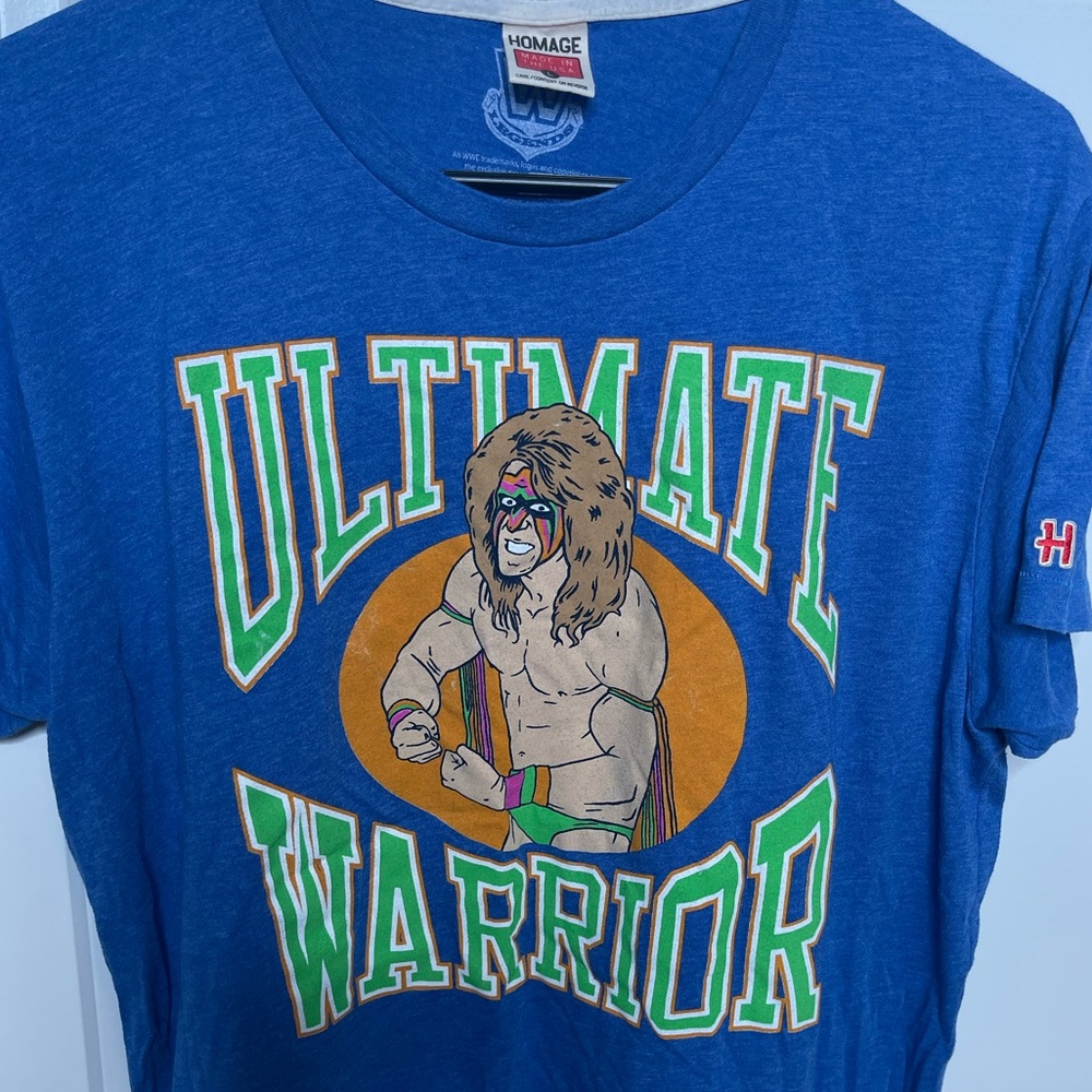 Homage Ultimate Warrior shirt. Size large. WWE